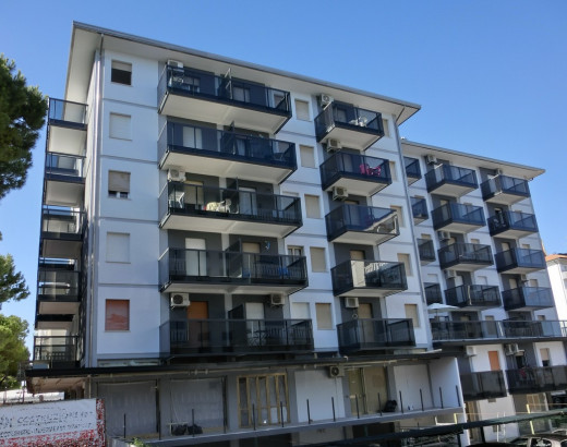 Zona Piazzale Zenith - Condominio Ivana - Appartamento