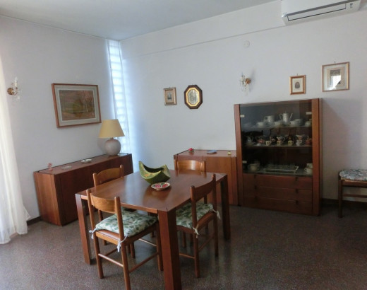 Ampio quadrilocale Zona Terme - Appartamento